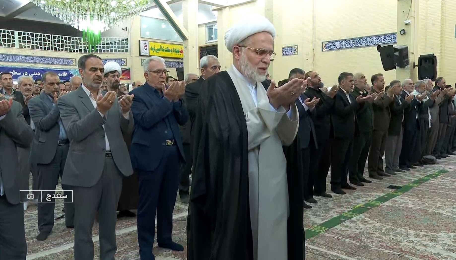 اقامه نماز عید فطر در کردستان