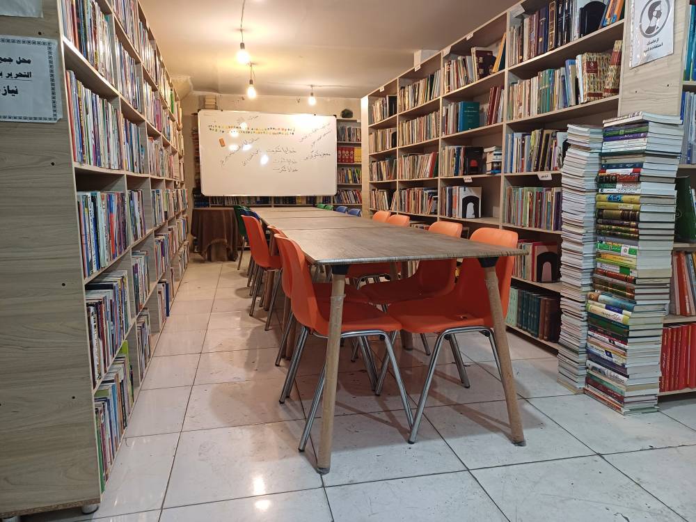 داستان منزلی شخصی که به یک کتابخانه تبدیل شد داستان منزلی شخصی که به یک کتابخانه تبدیل شد