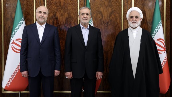 همدلی و عزم قوای سهگانه در راستای تحقق شعار سال همدلی و عزم قوای سهگانه در راستای تحقق شعار سال