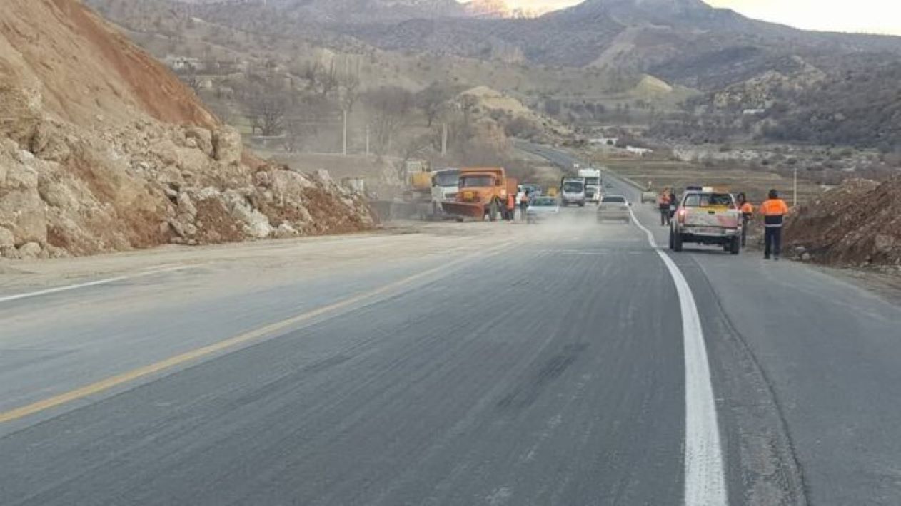 راه منجیل به طارم بازگشایی شد