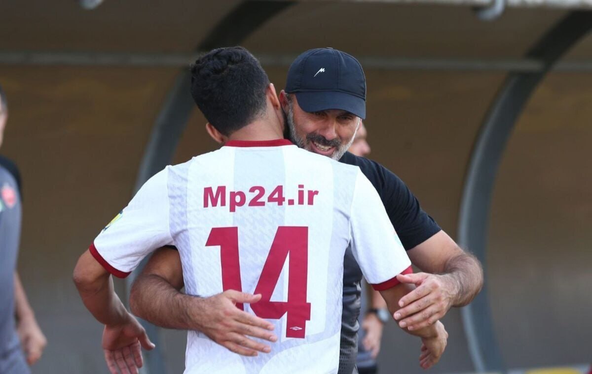 سید جلال حسینی مربی نساجی شد سید جلال حسینی مربی نساجی شد