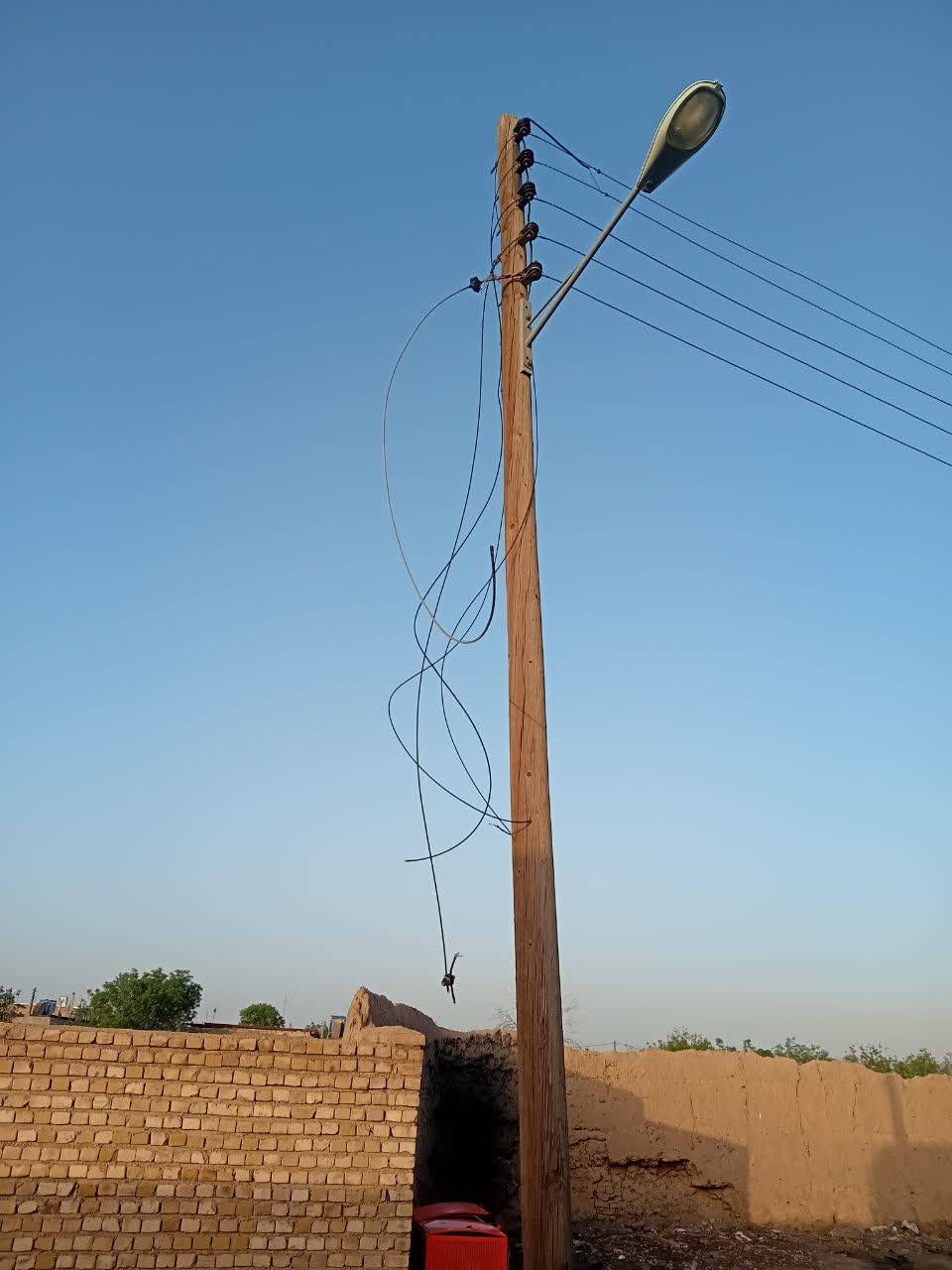 متوقف شدن سارق سیم و کابل برق با شلیک پلیس