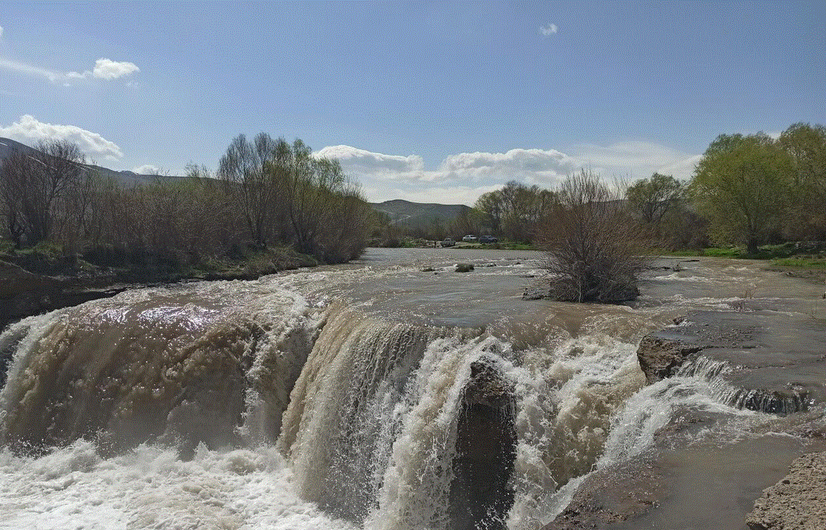 ارزیابی وضعیت جریانات آب سطحی رودخانه باراندوز ارومیه ارزیابی وضعیت جریانات آب سطحی رودخانه باراندوز ارومیه
