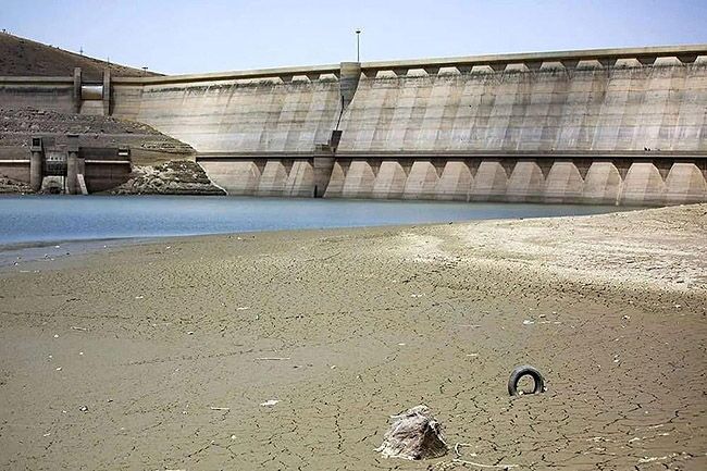 میانگین ورودی سد‌های کشور نسبت به سال گذشته ۳۱ درصد کاهش دارد