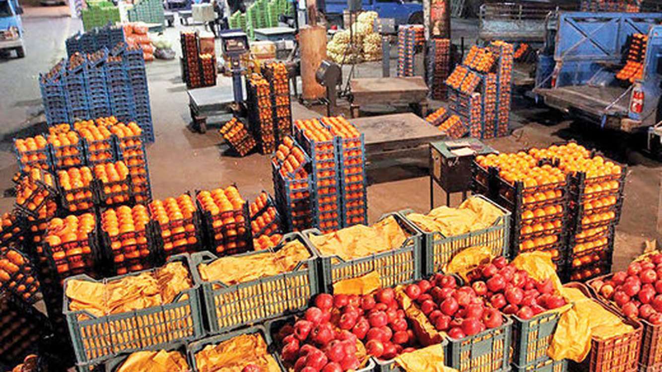 سیب و پرتقال با کیفیت و به اندازه نیاز بازارمصرف کننده داریم