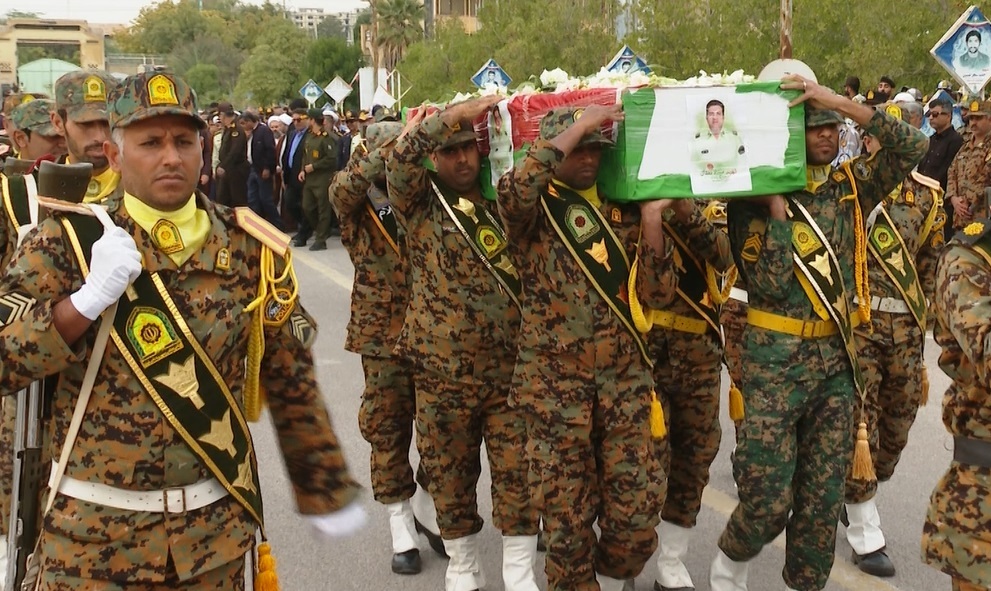 تشییع پیکر شهید امنیت ستوان سوم میلاد دهقانی در بندرعباس تشییع پیکر شهید امنیت ستوان سوم میلاد دهقانی در بندرعباس