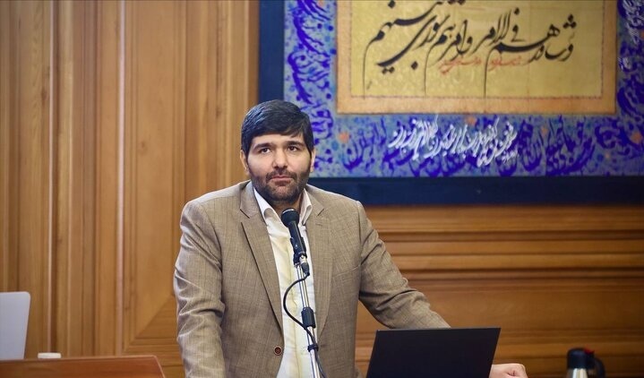 چمران: کسانی که در مدیریت شهری تخصص دارند، در انتخابات شورا ثبت نام کنند 