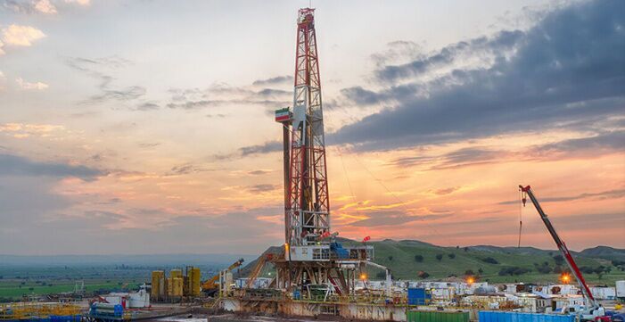 تحقق ۱۰۰ درصدی تولید در نفت مارون با اتکا به توانمندی سازندگان داخلی تحقق ۱۰۰ درصدی تولید در نفت مارون با اتکا به توانمندی سازندگان داخلی