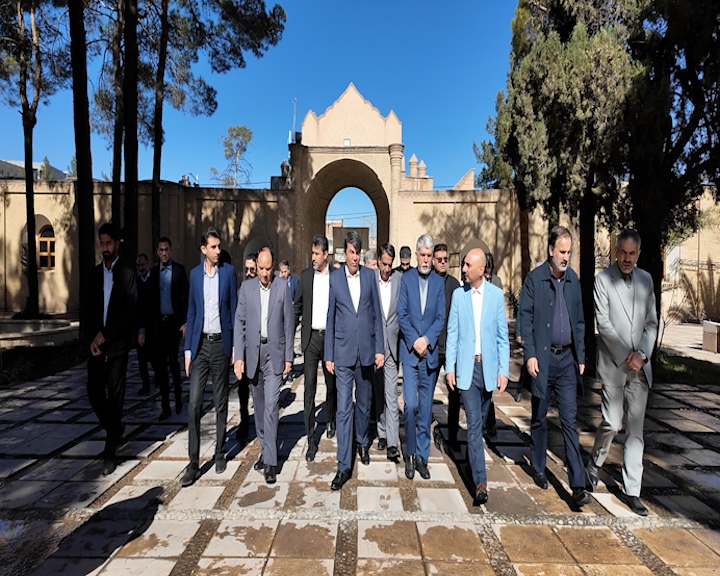 بازدید وزیر فرهنگ و ارشاد اسلامی از موزه هنرهای معاصر صنعتی کرمان بازدید وزیر فرهنگ و ارشاد اسلامی از موزه هنرهای معاصر صنعتی کرمان