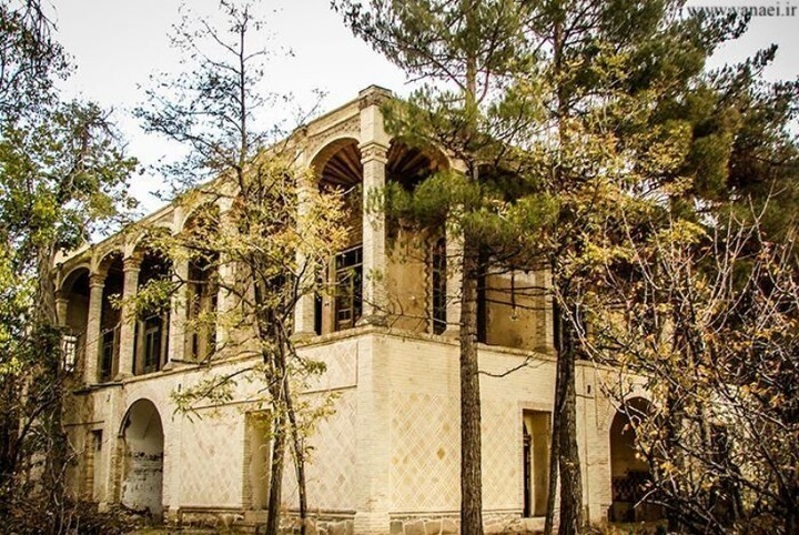 عمارت منصوری ملایر پس از ۳۴ سال تملک شد عمارت منصوری ملایر پس از ۳۴ سال تملک شد