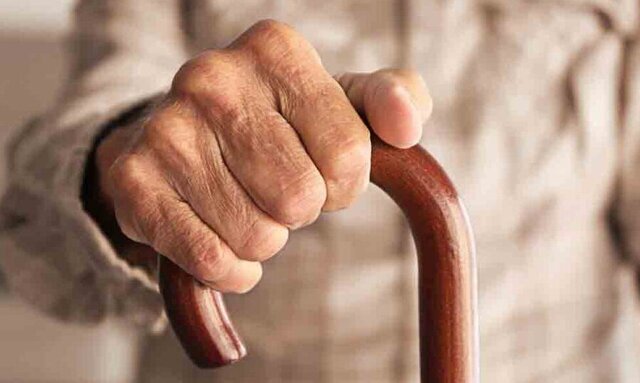 هشدار یک پزشک درباره کاهش فعالیت سالمندان در فصل سرما هشدار یک پزشک درباره کاهش فعالیت سالمندان در فصل سرما