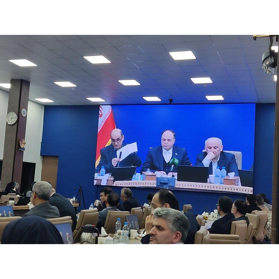 با حذف ارز ترجیحی، واردکنندگان خودشان ارز تأمین کنند