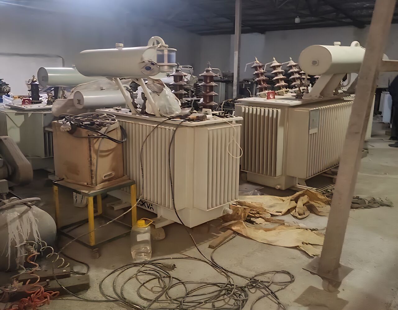 انبار ترانس برق صنعتی قاچاق ۲۰۰ میلیاردی در شهریار کشف شد انبار ترانس برق صنعتی قاچاق ۲۰۰ میلیاردی در شهریار کشف شد