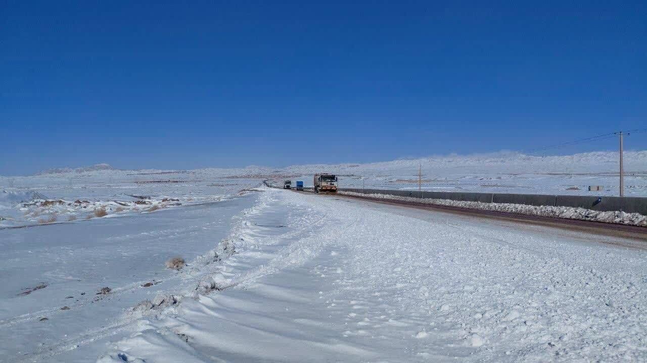 بازگشایی بیش از ۷ هزار و ۸۳۰ کیلومتر از محورهای خراسان جنوبی بازگشایی بیش از ۷ هزار و ۸۳۰ کیلومتر از محورهای خراسان جنوبی