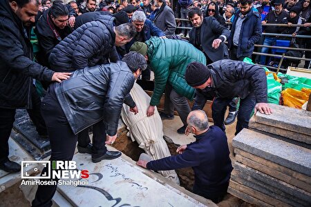 تشییع پیکر رضا رویگری بازیگر سینما و تلویزیون