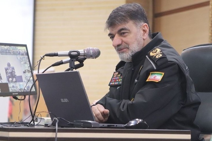 تا پای جان، پای این انقلاب مقدس ایستاده‌ایم