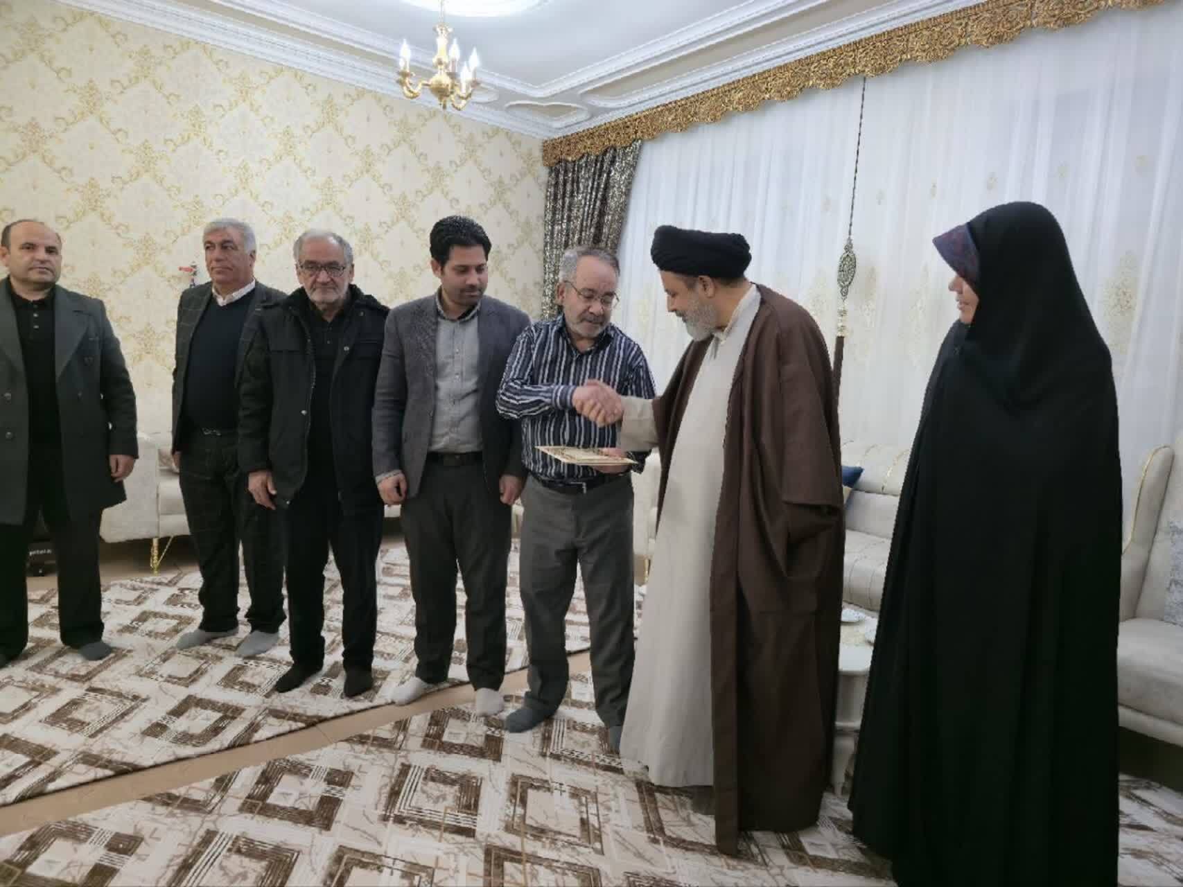 تجلیل از جانبازان سرافراز در ماکو تجلیل از جانبازان سرافراز در ماکو