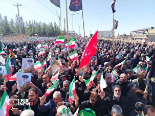 راهپیمایی نمازگزاران جمعه‌ی خراسان جنوبی در محکومیت جنایات بی‌سابقه آمریکا و رژیم صهیونسیتی و ابراز ارادت به رهبر شهید انقلاب اسلامی