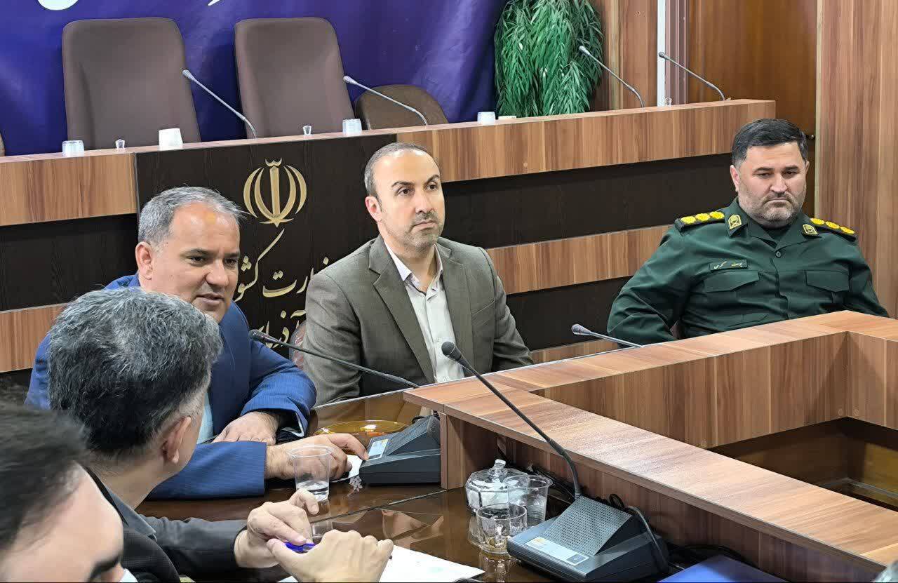 امحا بیش از ۵ تن موادغذایی ناسالم و غیربهداشتی دربوکان امحا بیش از ۵ تن موادغذایی ناسالم و غیربهداشتی دربوکان