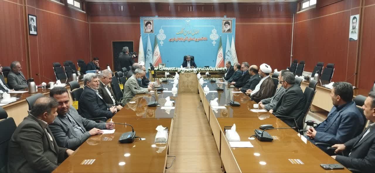 باید از قدرت رسانه در راستای اعتلای جامعه استفاده کرد باید از قدرت رسانه در راستای اعتلای جامعه استفاده کرد