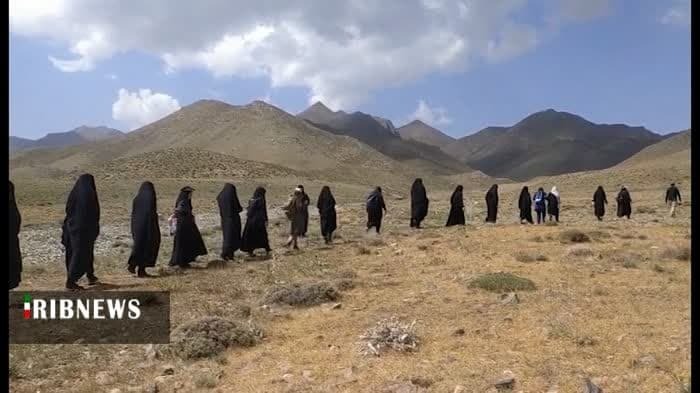 صعود بانوان بسیجی و سپاه استان قم به ارتفاعات کوه زاغر