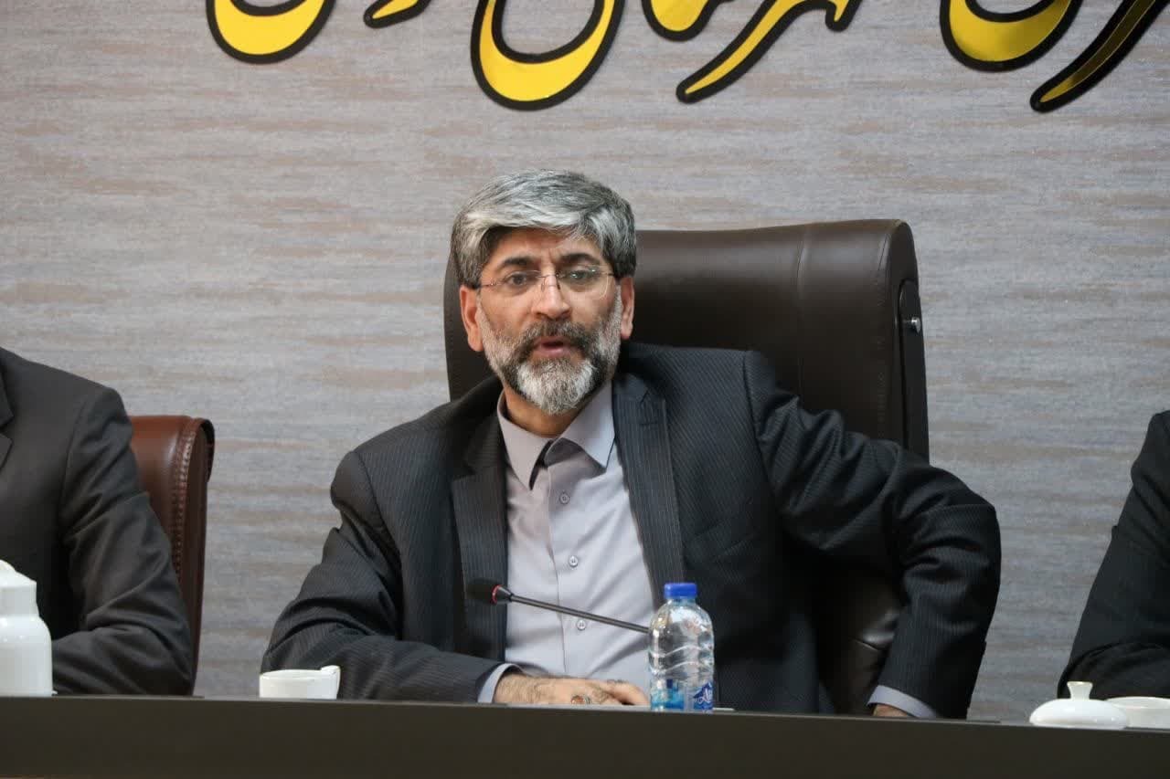 بررسی مشکلات ۱۱ واحد تولیدی خوی با حضور رئیس کل دادگستری آذربایجان‌غربی