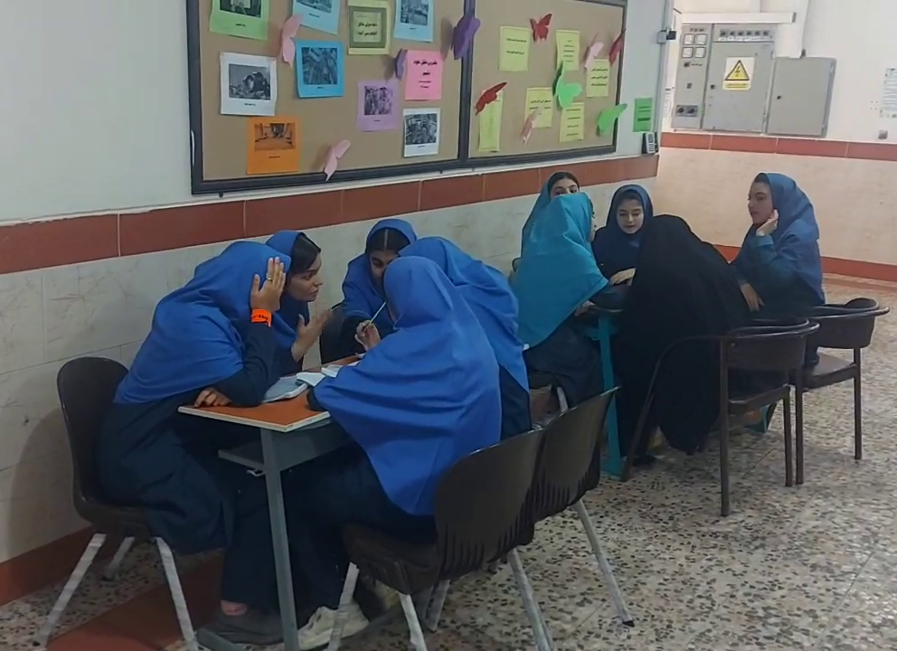 رقابت دانش آموزان گیلانی در لیگ علمی پایا