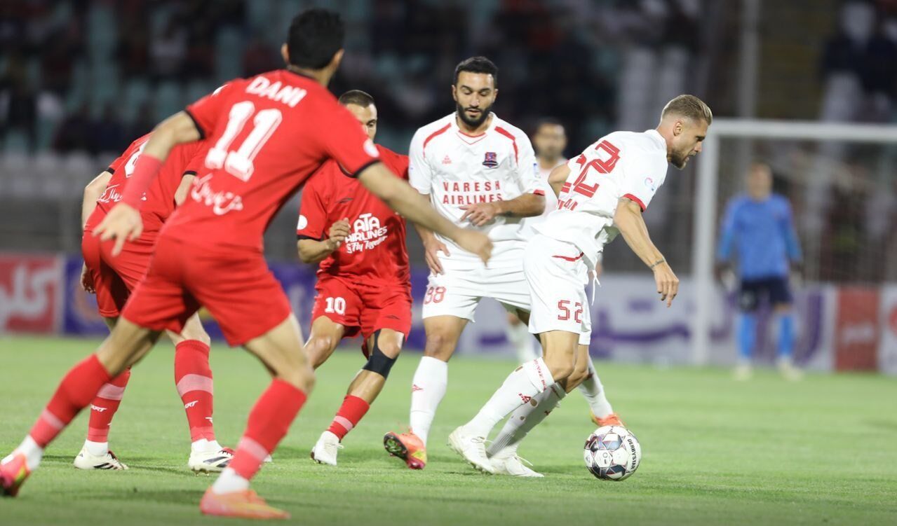 هفته ۲۹ لیگ برتر فوتبال؛ پیروزی پرسپولیس در روز توقف تراکتور، استقلال و سپاهان