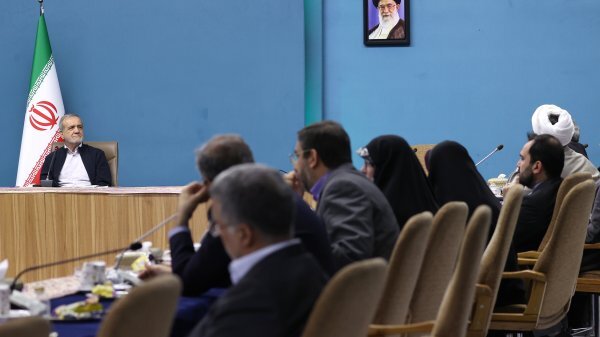 اصلاح اساسی جامعه از خانواده ، مدرسه و دانشگاه است