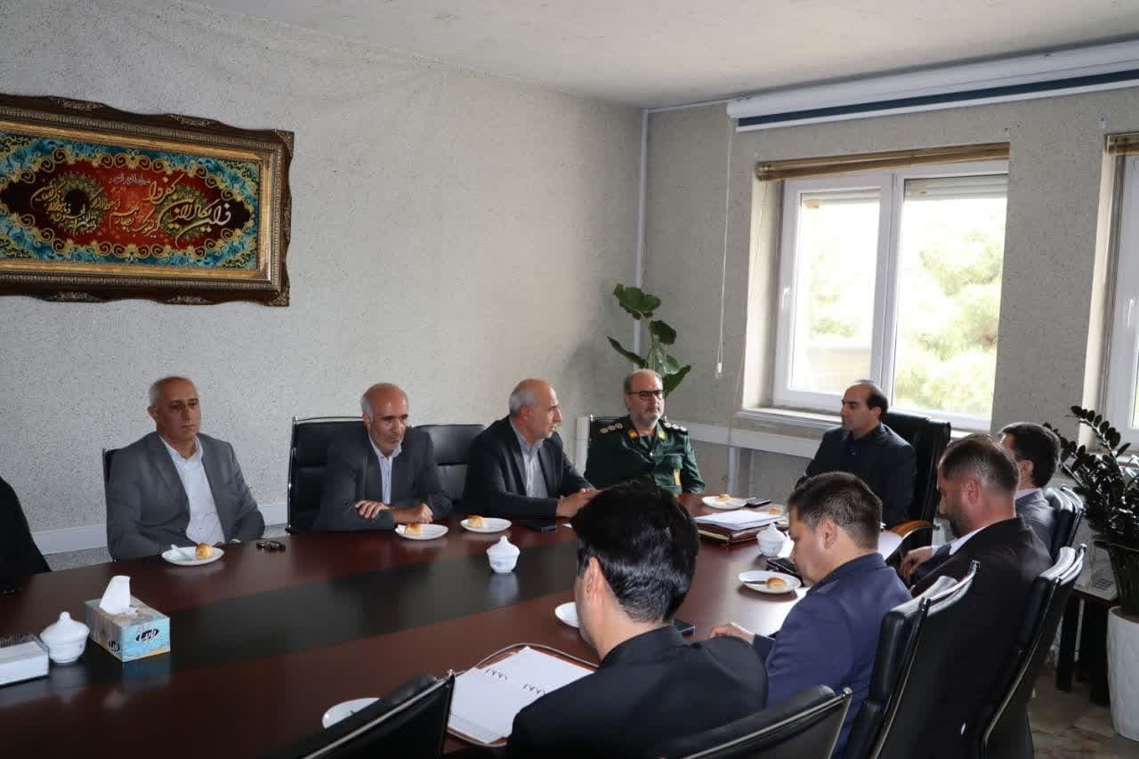 اصناف موتور محرکه اقتصاد و اشتغالزایی هستند اصناف موتور محرکه اقتصاد و اشتغالزایی هستند