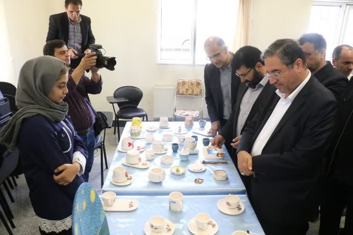 تاکید استاندار آذربایجان غربی برحمایت ازمشاغل خانگی تاکید استاندار آذربایجان غربی برحمایت ازمشاغل خانگی