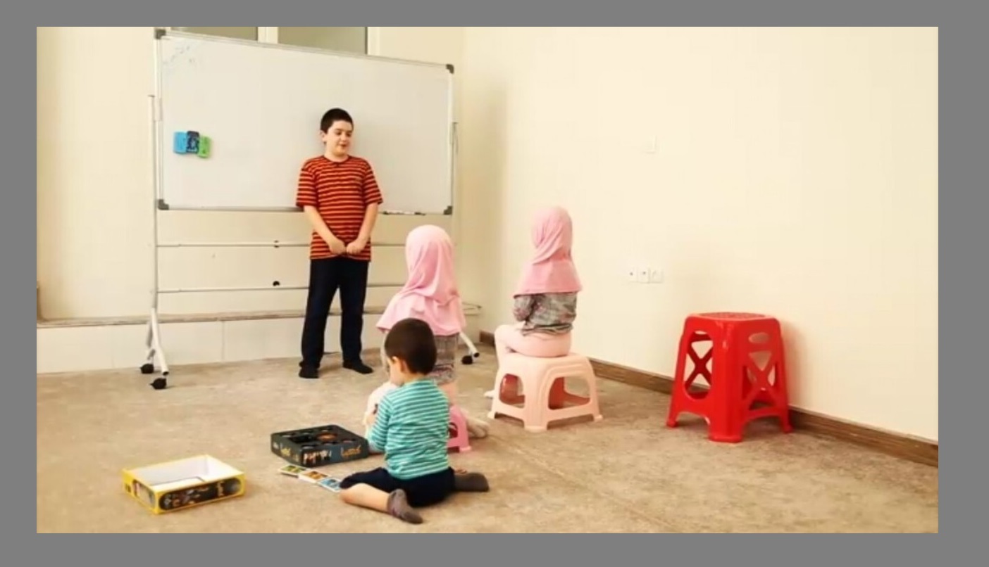 نگاهی به چند مستند و برنامه رادیو و تلویزیون
