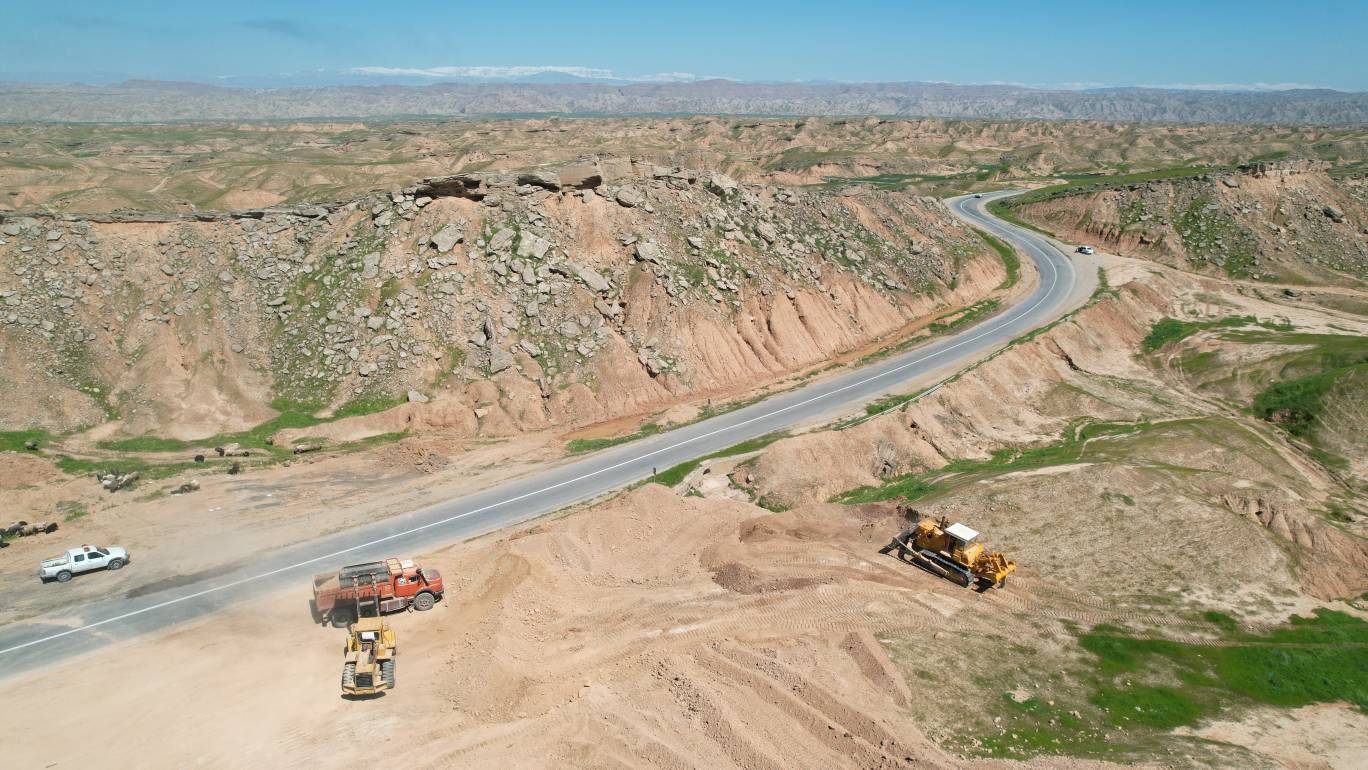 اصلاح و بازگشایی مسیر‌های عشایری در بخش سوسن ایذه