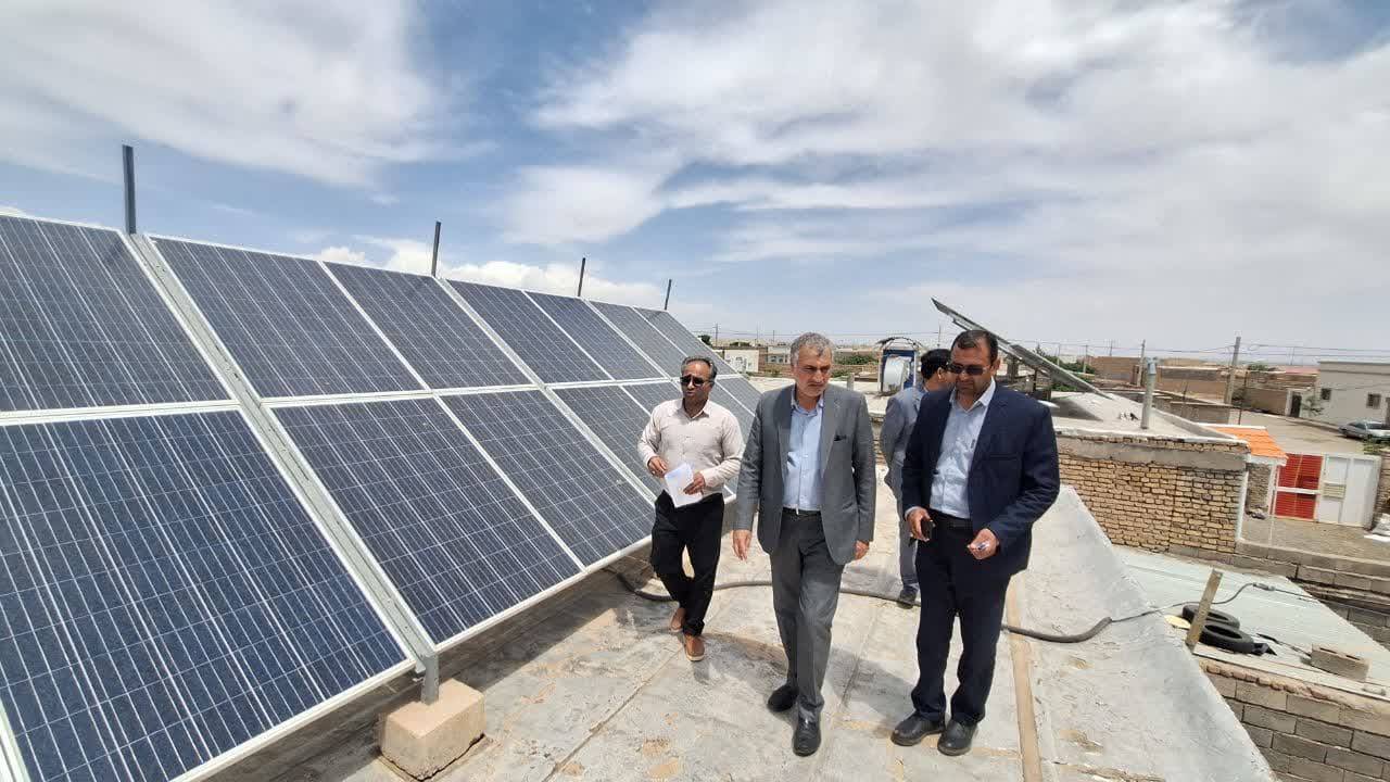 راه اندازی ۷۵ سامانه خورشیدی پنج کیلوواتی برای مددجویان کمیته امداد بردسکن