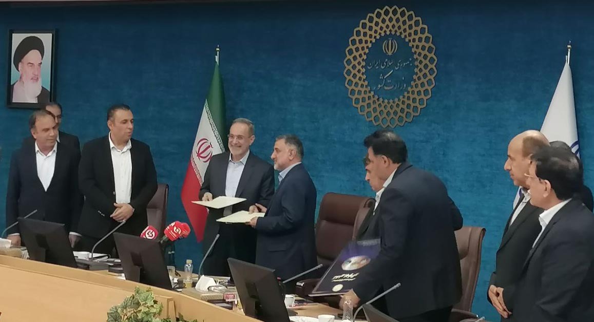 امضای تفاهمنامه بین وزارت کشور و فدراسیون ورزش زورخانه‌ای