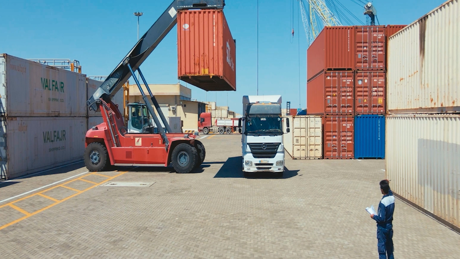 آمادگی کامل بندر چابهار برای پذیرش عملیات تخلیه و بارگیری کالا