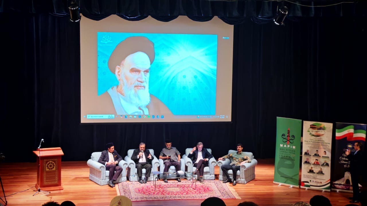برگزاری یادبود امام خمینی در مالزی