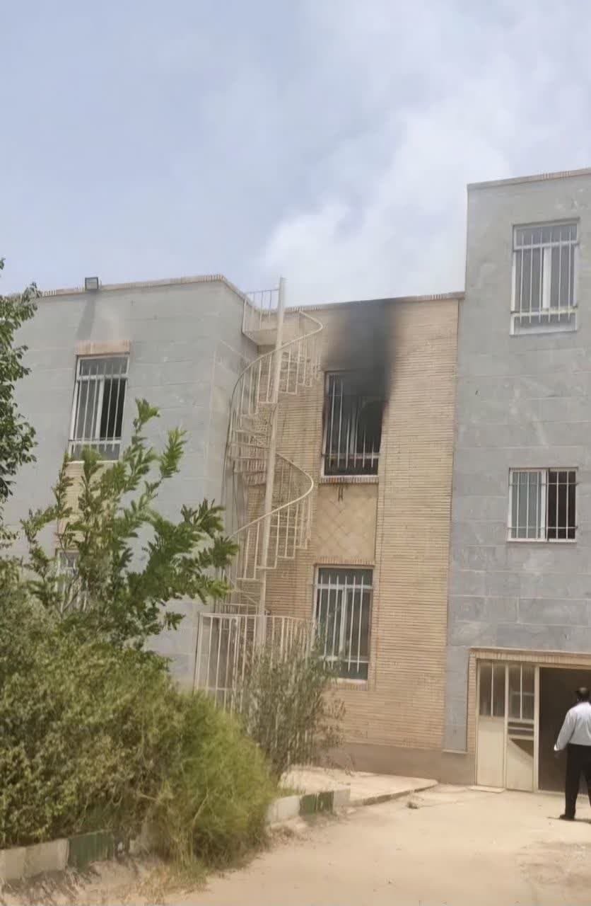 آتش سوزی در خوابگاه دانشکده فنی دختران میبد