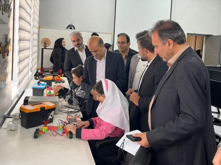 اولین مرکز آموزش فناوریهای نوین هوش مصنوعی در ایلام اولین مرکز آموزش فناوریهای نوین هوش مصنوعی در ایلام