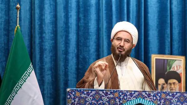 اقامه نماز جمعه تهران به امامت حجت الاسلام حاج‌علی اکبری