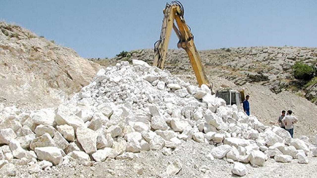 کاربرد‌های گسترده سیلیس از صنایع تا تولید برق خورشیدی/تایید سردبیر دارد