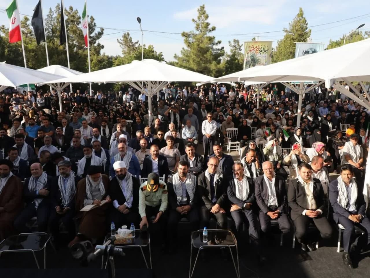 قدردانی خانواده مجاهد نستوه مرحوم حجت الاسلام و المسلمین حسنی از مردم و مسئولان