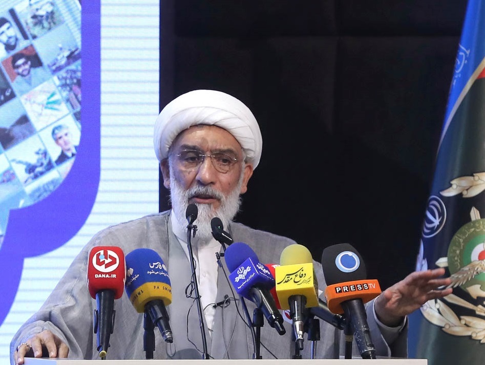 *** ارتش مقابل سیل پرتوان تصرف خوزستان ایستاد