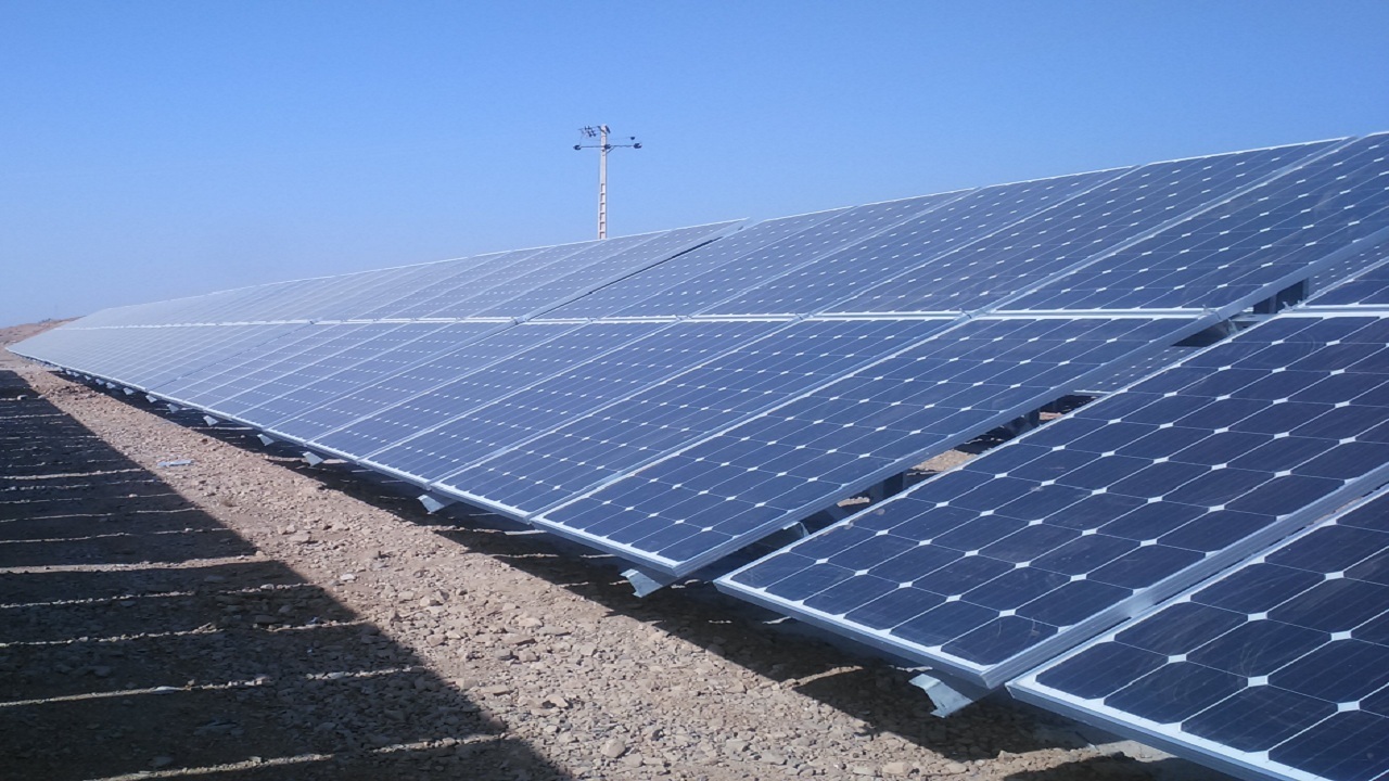 کلنگ‌زنی نیروگاه خورشیدی ۳ مگاواتی در هریس