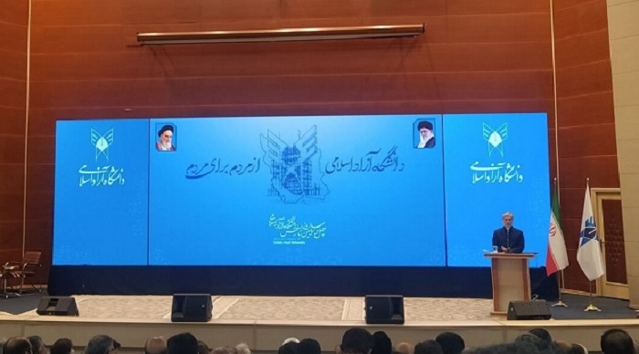 نگاه حاشیهای و شهروند درجه دو به دانشگاه آزاد نداریم نگاه حاشیهای و شهروند درجه دو به دانشگاه آزاد نداریم