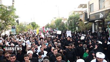 راهپیمایی مردم قم در حمایت از ولی امر مسلمین جهان
