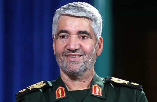 دشمنان حماقت کنند، واکنش شدیدتری نشان می‌دهیم