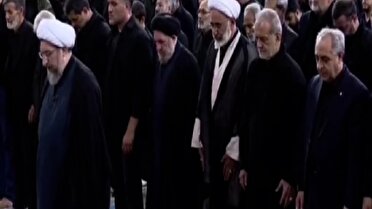 حضور رئیس جمهور در نماز ظهر عاشورا