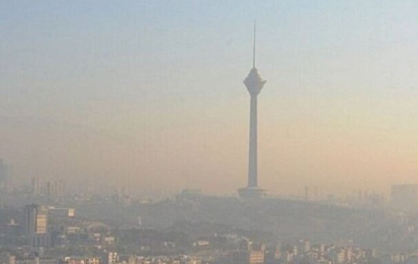 بررسی تعطیلی ادارات تهران به دلیل شرایط اضطرار آلودگی هوا