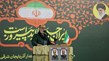مردم انقلابی ایران پیش قراولان مبارزه با استکبار هستند